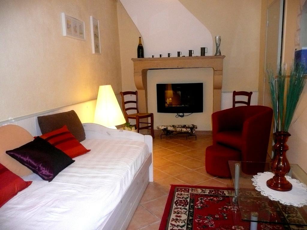 Au Clos D'Ardennes Balaives-et-Butz ภายนอก รูปภาพ