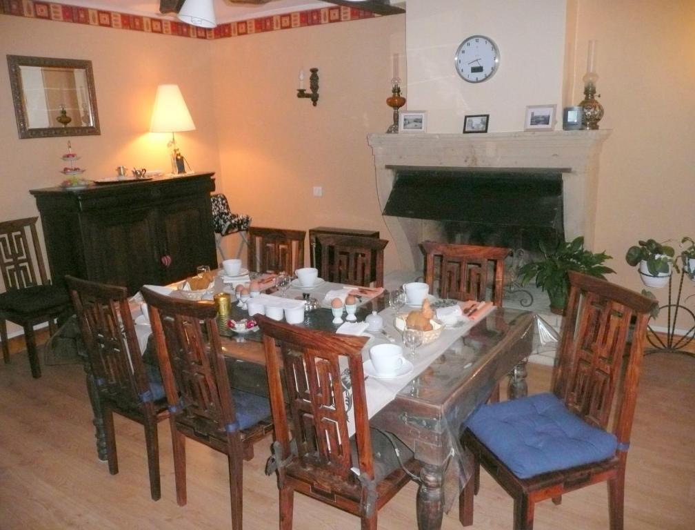 Au Clos D'Ardennes Balaives-et-Butz ภายนอก รูปภาพ